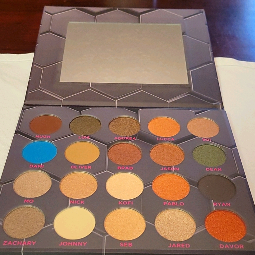Bee Beauty London Barbarella Palette